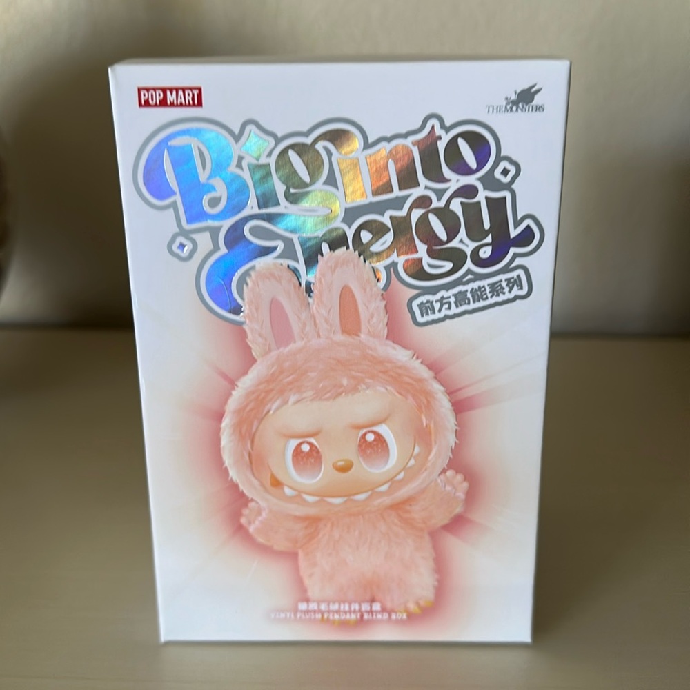 Pop Mart Big Into Energy Labubu Luck